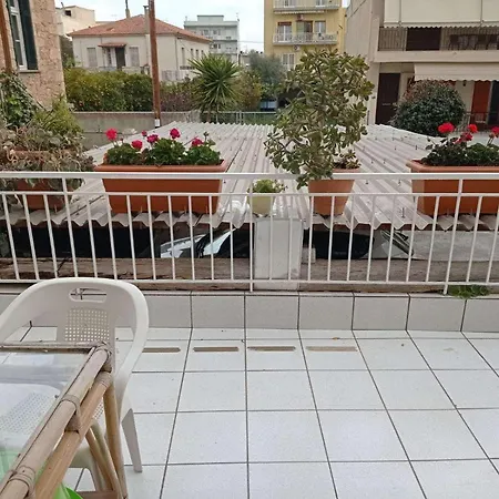 Mansion With Garden Holiday home *