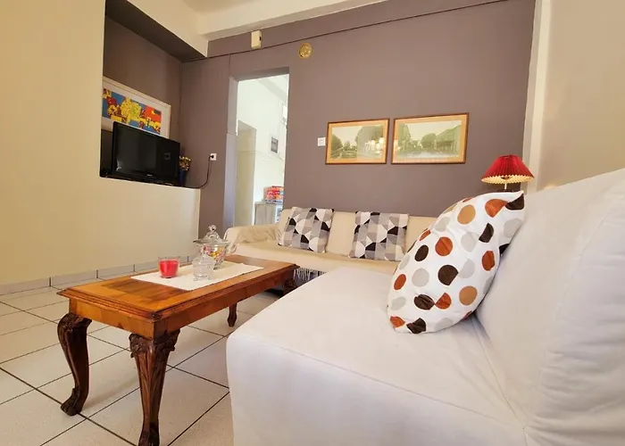 Mansion With Garden *