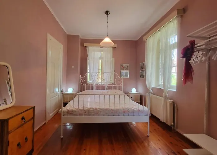 度假居 Mansion With Garden